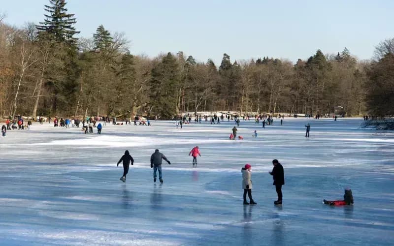 Rassi's Feriendorf Winterurlaub Sommerurlaub Hüttenzauber